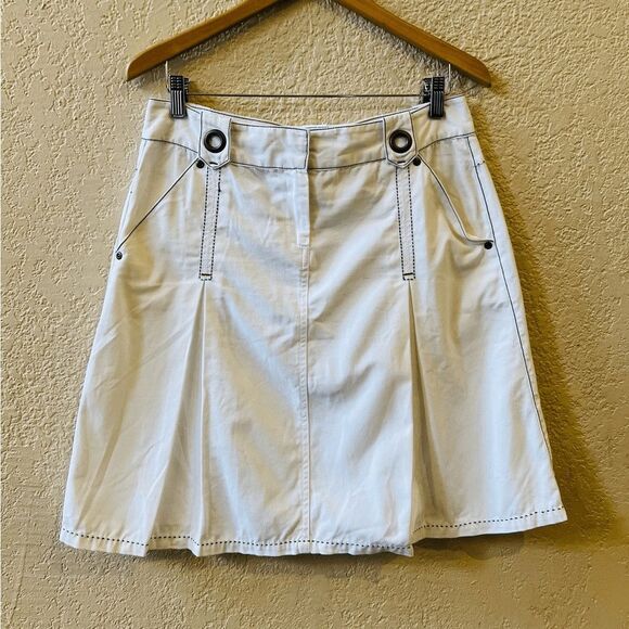 Cabi A-line Pleated Skirt Sz 8 100% Cotton Pockets White Red Black Stitching - Picture 2 of 7